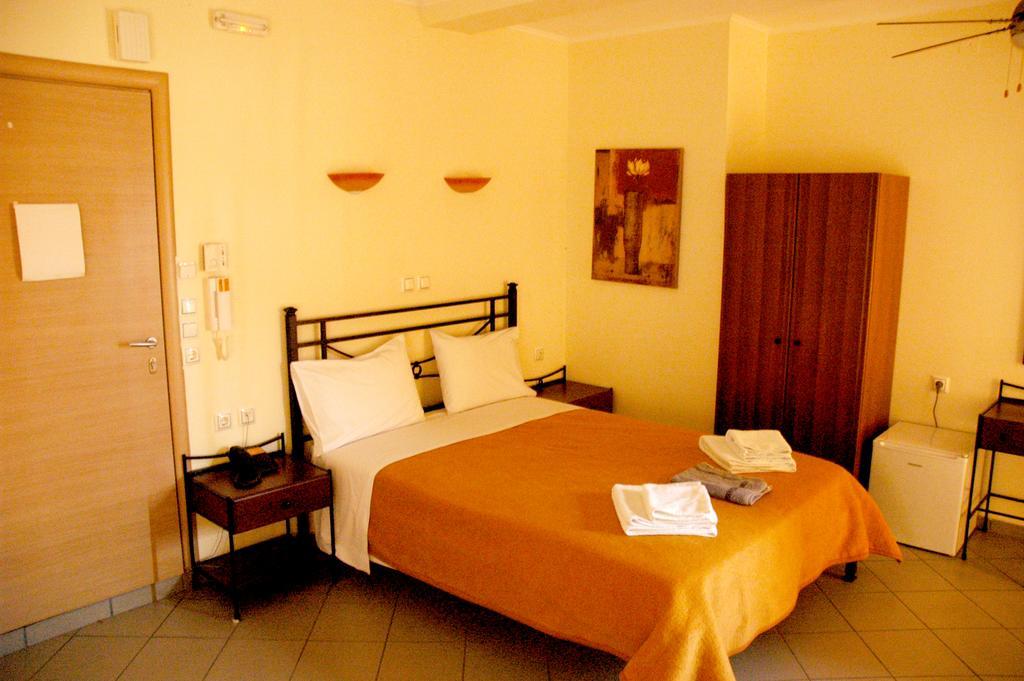 Diana Hotel Makrakomi Ngoại thất bức ảnh