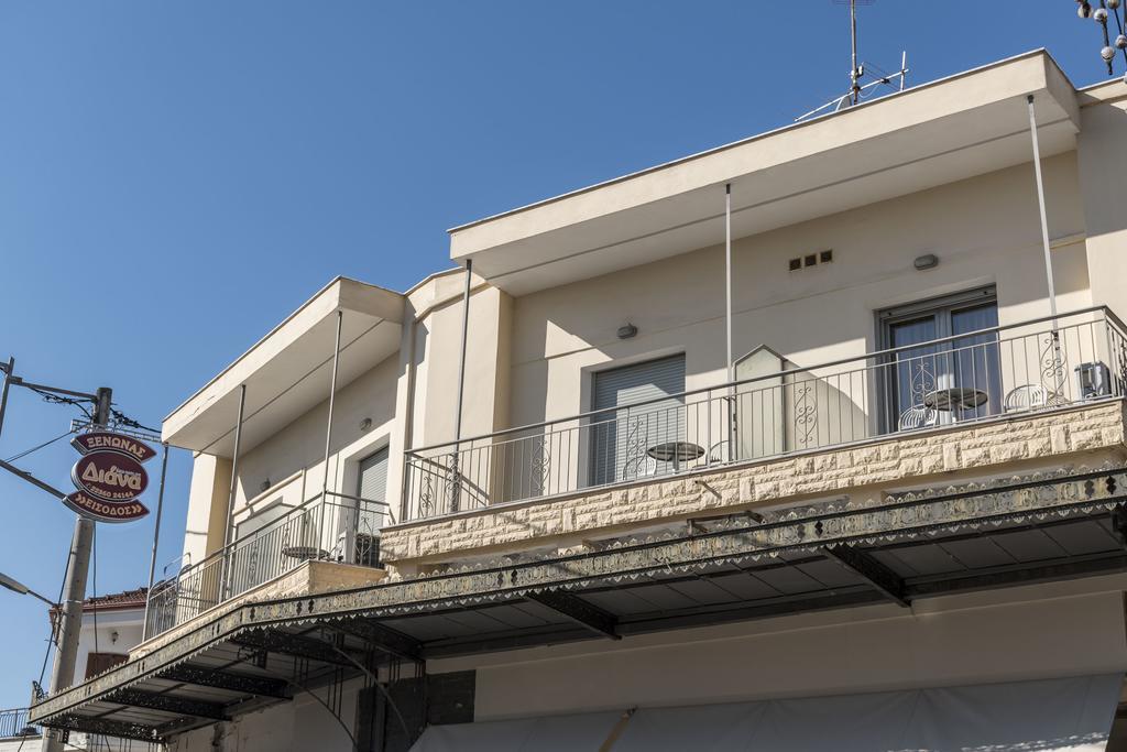 Diana Hotel Makrakomi Ngoại thất bức ảnh