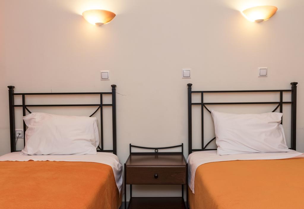 Diana Hotel Makrakomi Ngoại thất bức ảnh
